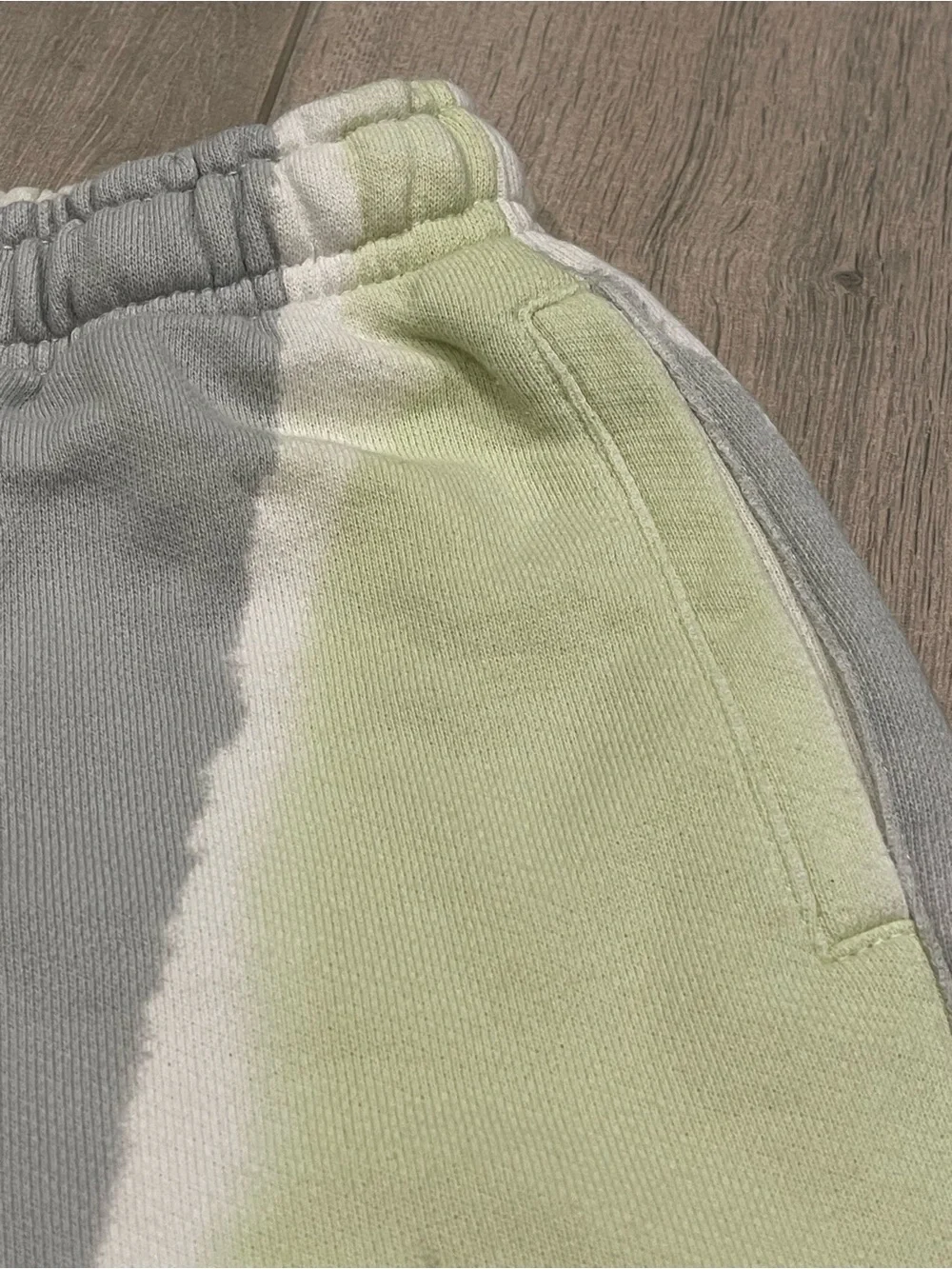 ZARA Kids Tie Dye Sweat Shorts Green Gray White | Size 9 (134 cm) Pocket Logo